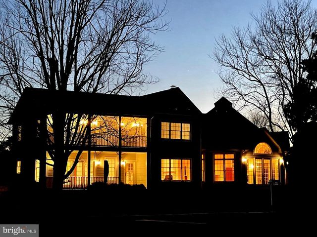 216 E CHEW AVE, Saint Michaels, MD 21663
