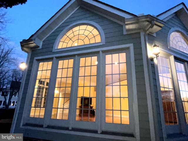 216 E CHEW AVE, Saint Michaels, MD 21663