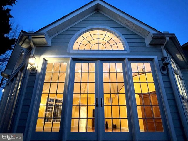 216 E CHEW AVE, Saint Michaels, MD 21663