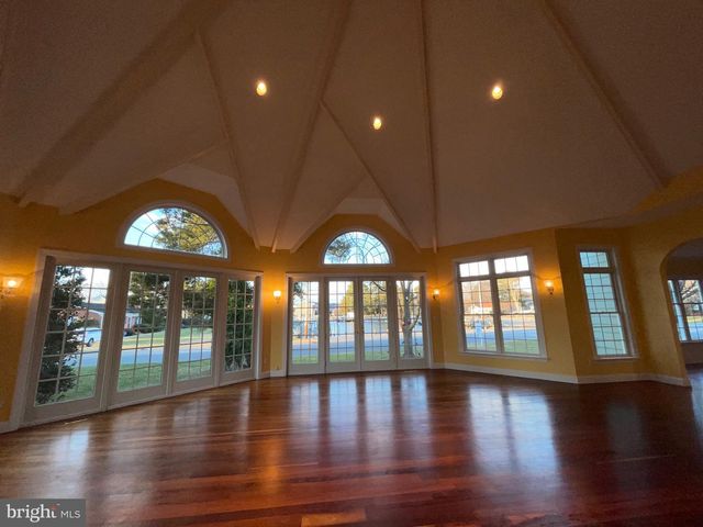 216 E CHEW AVE, Saint Michaels, MD 21663