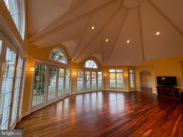 216 E CHEW AVE, Saint Michaels, MD 21663