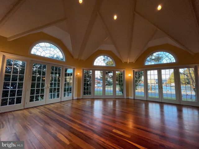 216 E CHEW AVE, Saint Michaels, MD 21663