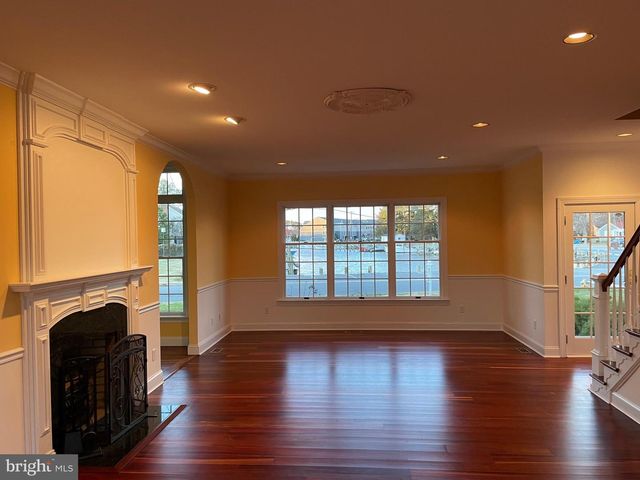 216 E CHEW AVE, Saint Michaels, MD 21663