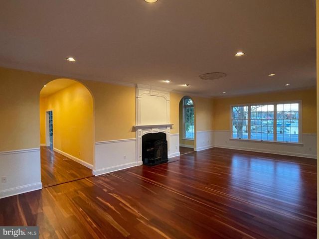 216 E CHEW AVE, Saint Michaels, MD 21663