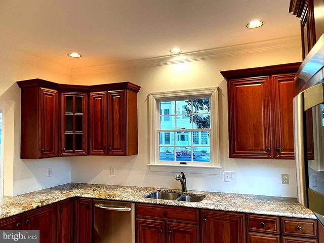 216 E CHEW AVE, Saint Michaels, MD 21663