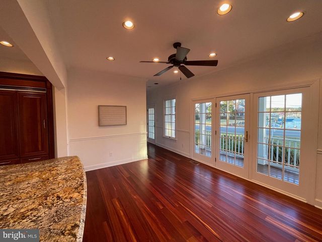 216 E CHEW AVE, Saint Michaels, MD 21663