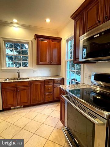 216 E CHEW AVE, Saint Michaels, MD 21663