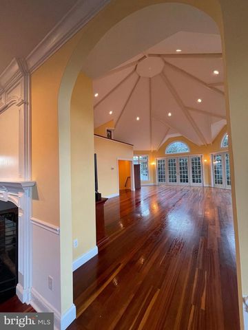 216 E CHEW AVE, Saint Michaels, MD 21663