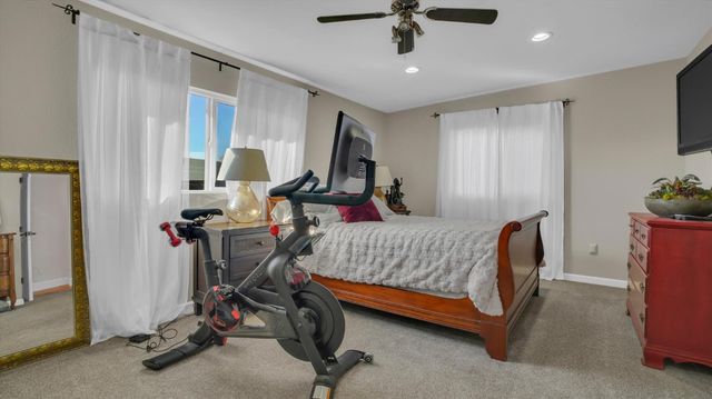 6613 Woodland Ave, Modesto, CA 95358