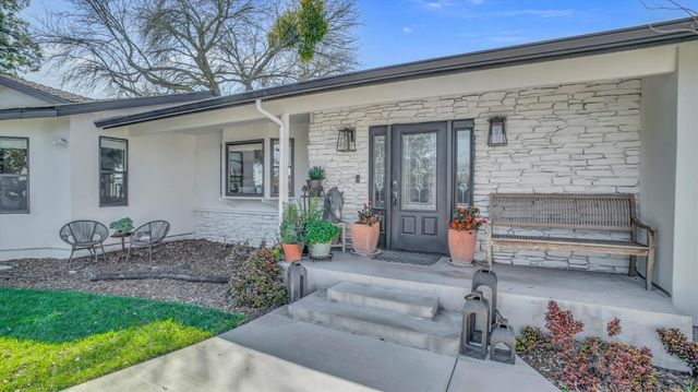 6613 Woodland Ave, Modesto, CA 95358