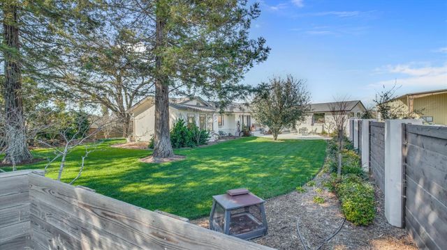 6613 Woodland Ave, Modesto, CA 95358