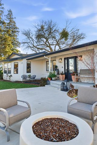 6613 Woodland Ave, Modesto, CA 95358