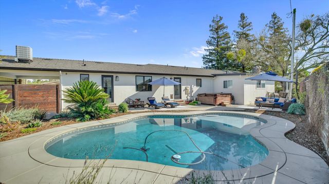 6613 Woodland Ave, Modesto, CA 95358