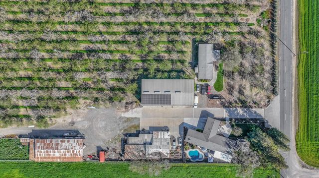 6613 Woodland Ave, Modesto, CA 95358