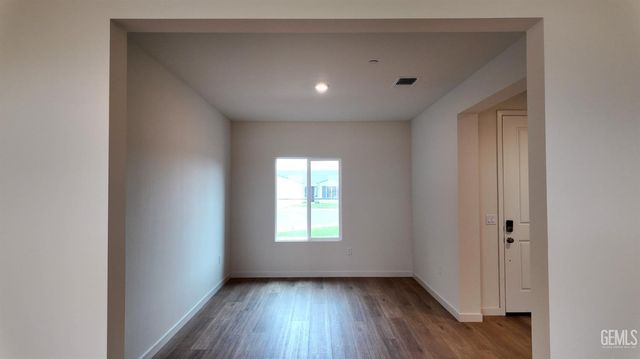 7300 Cryosphere Street, Bakersfield, CA 93311