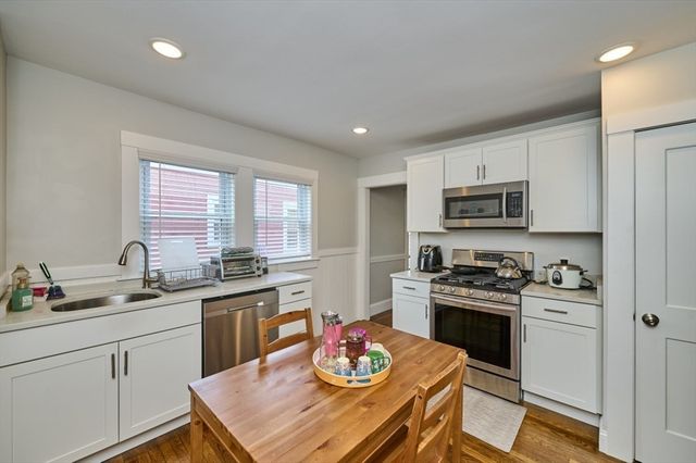 46 Forest Hills St 3, Boston, MA 02130