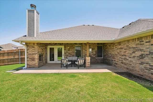 2401 Ryder Drive, Yukon, OK 73099