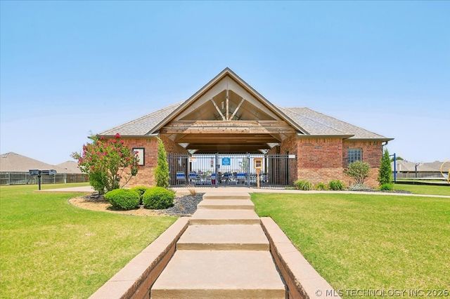 2401 Ryder Drive, Yukon, OK 73099