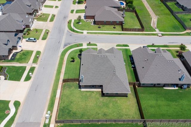 2401 Ryder Drive, Yukon, OK 73099