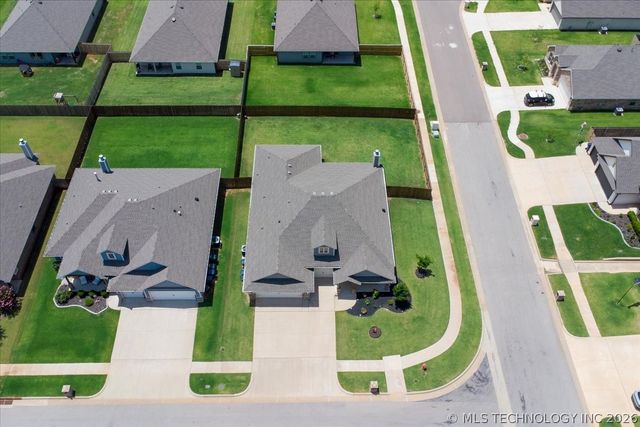2401 Ryder Drive, Yukon, OK 73099
