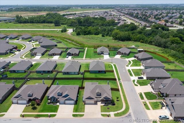 2401 Ryder Drive, Yukon, OK 73099