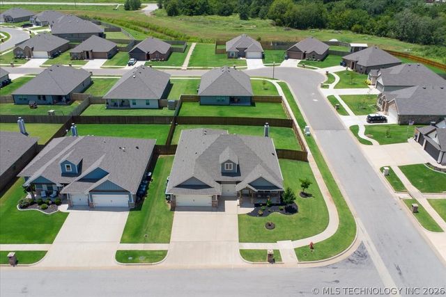 2401 Ryder Drive, Yukon, OK 73099