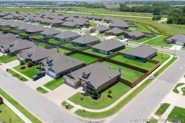 2401 Ryder Drive, Yukon, OK 73099