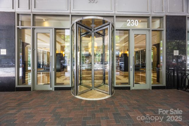230 S Tryon Street 605, Charlotte, NC 28202