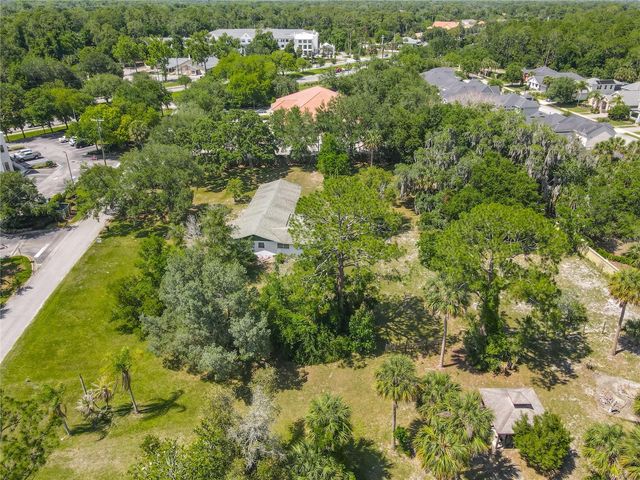 10 MIRROR LAKE DRIVE, Ormond Beach, FL 32174