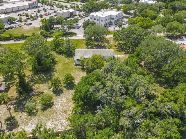 10 MIRROR LAKE DRIVE, Ormond Beach, FL 32174