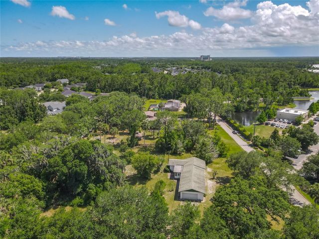 10 MIRROR LAKE DRIVE, Ormond Beach, FL 32174