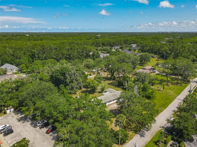 10 MIRROR LAKE DRIVE, Ormond Beach, FL 32174
