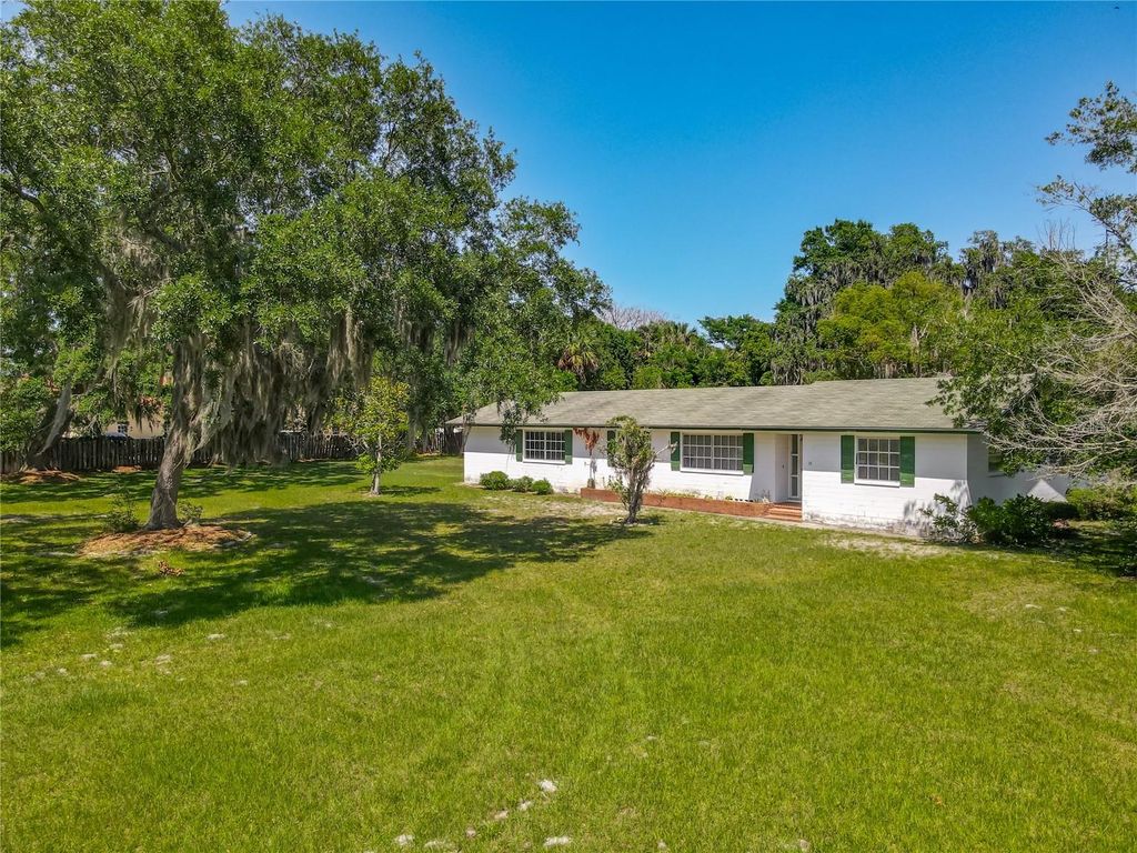 10 MIRROR LAKE DRIVE, Ormond Beach, FL 32174