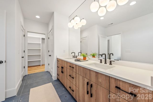 2026 Washington Avenue, Charlotte, NC 28216