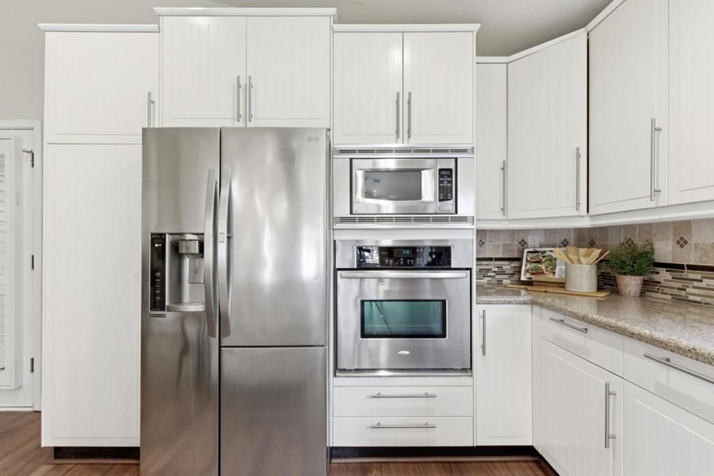 Image 11 of property listing at 810 Capitola Drive, Hollister, CA 95023