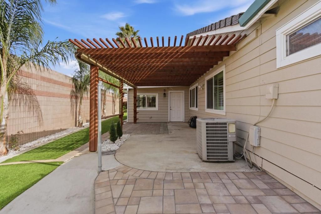 Image 31 of property listing at 810 Capitola Drive, Hollister, CA 95023