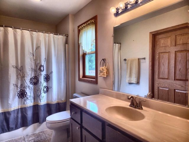 34 S Wyler DRIVE, Evansville, WI 53536