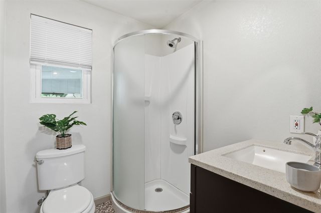 7773 County Road 1200, Grandview, TX 76050