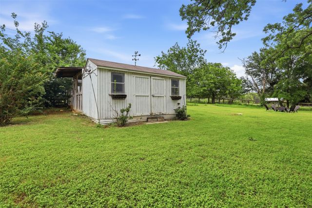 7773 County Road 1200, Grandview, TX 76050