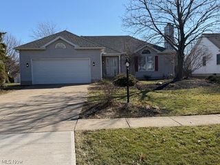 5913 Oak Point Road, Lorain, OH 44053