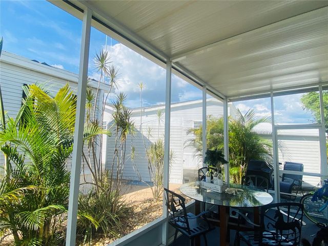 300 ROYAL TROON LOOP, Davenport, FL 33837