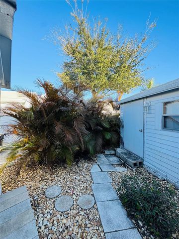 300 ROYAL TROON LOOP, Davenport, FL 33837