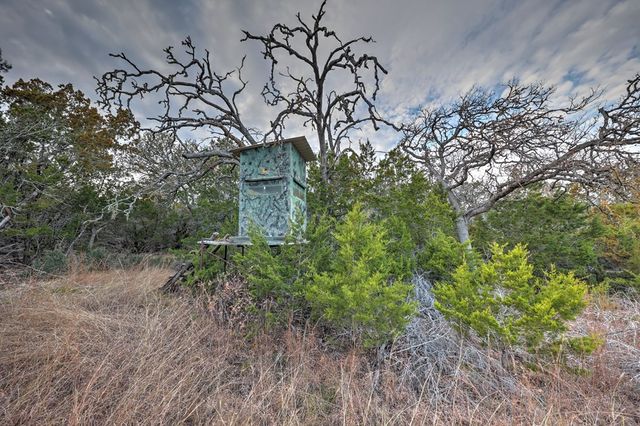 438-1 Yellowstone Lane, Hunt, TX 78024