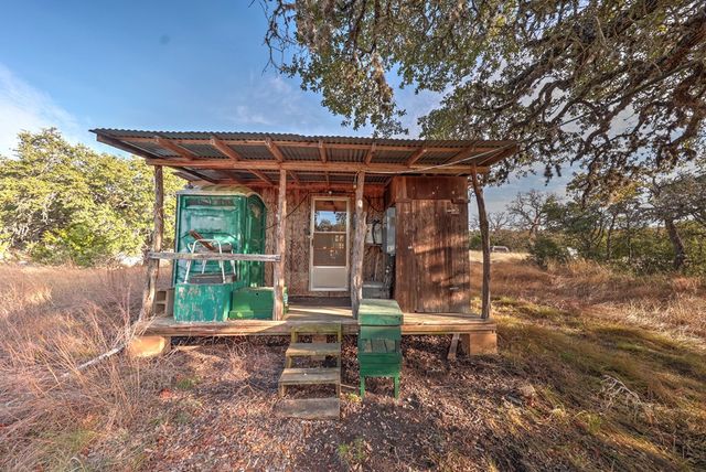 438-1 Yellowstone Lane, Hunt, TX 78024