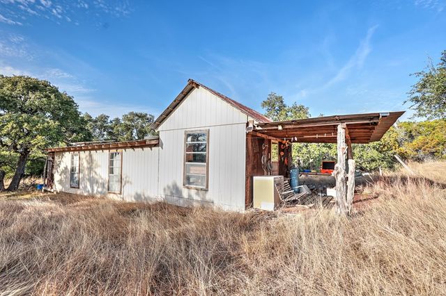 438-1 Yellowstone Lane, Hunt, TX 78024