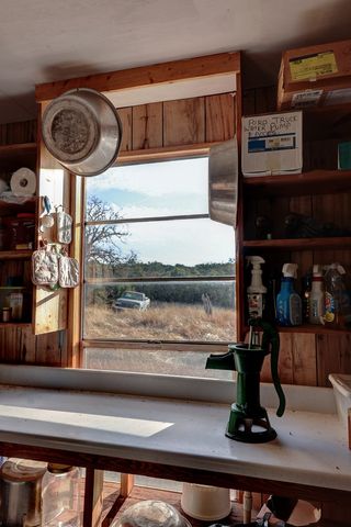 438-1 Yellowstone Lane, Hunt, TX 78024