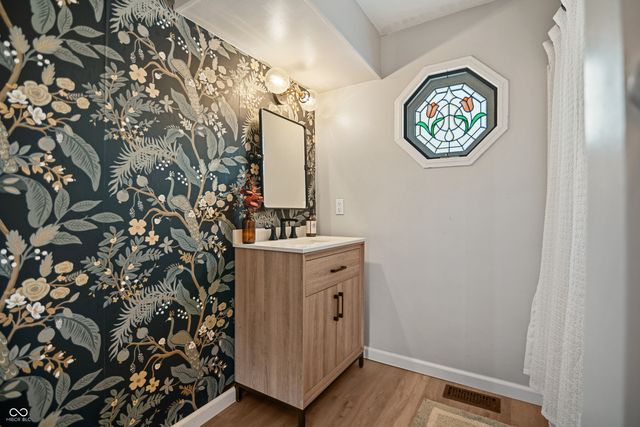 102 E Hillsboro Drive, Pendleton, IN 46064