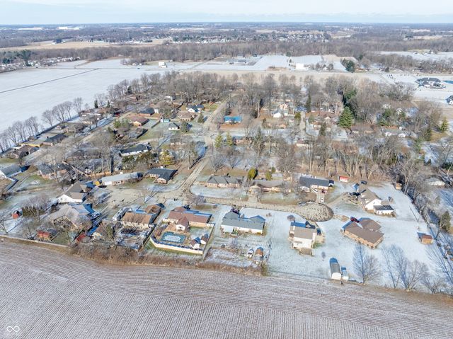 102 E Hillsboro Drive, Pendleton, IN 46064