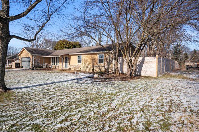 102 E Hillsboro Drive, Pendleton, IN 46064