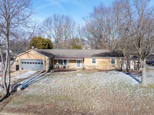 102 E Hillsboro Drive, Pendleton, IN 46064